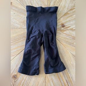 Skims sculpting shorts